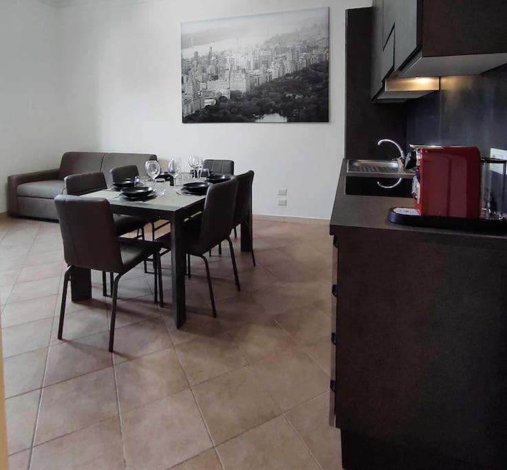 フィレンツェCasa Raffaello Careggiアパートメント エクステリア 写真